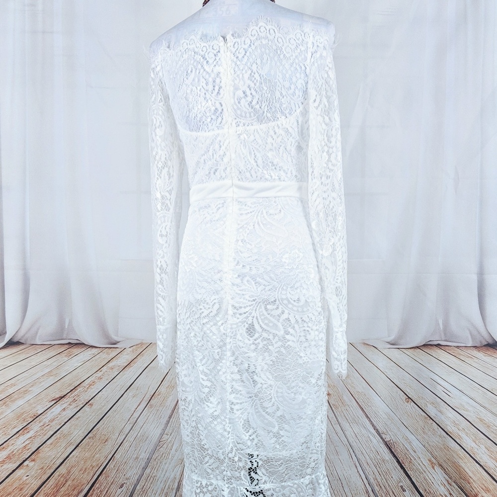 New Gorgeous Lace Mermaid dress - Picture 6 of 8